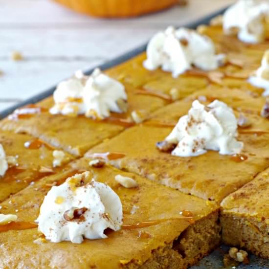 Sheet Pan Pumpkin Pie Pancakes