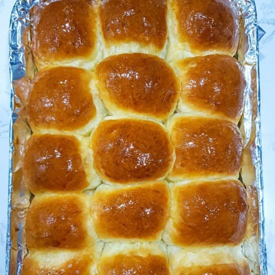 Sweet dinner rolls