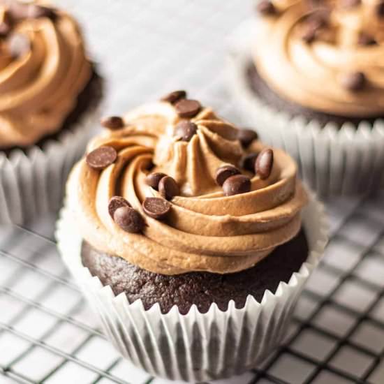 Super Moist Chocolate Cupcakes