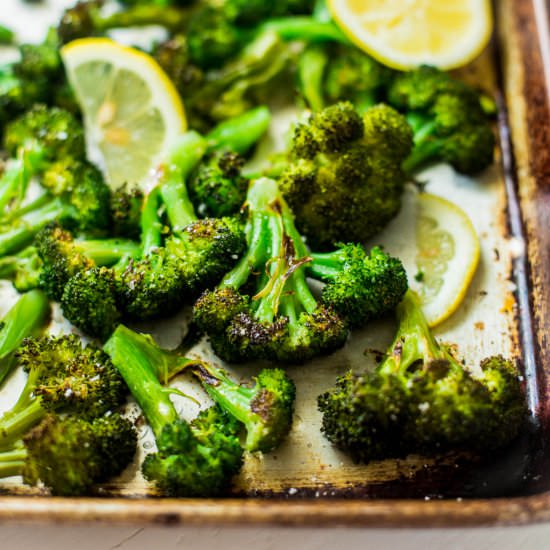 Easy Roasted Broccoli