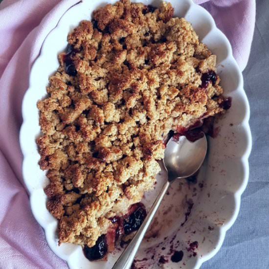 Apple Blueberry Maple Crumble