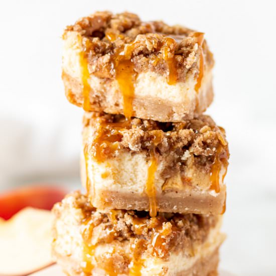 apple chai cheesecake bars
