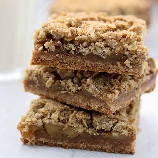 Caramelized Apple Crumble Bars