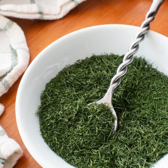How to Dry Fresh Dill