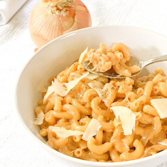 One Pot French Onion Mac and Cheese