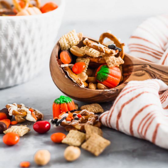 Halloween Snack Mix