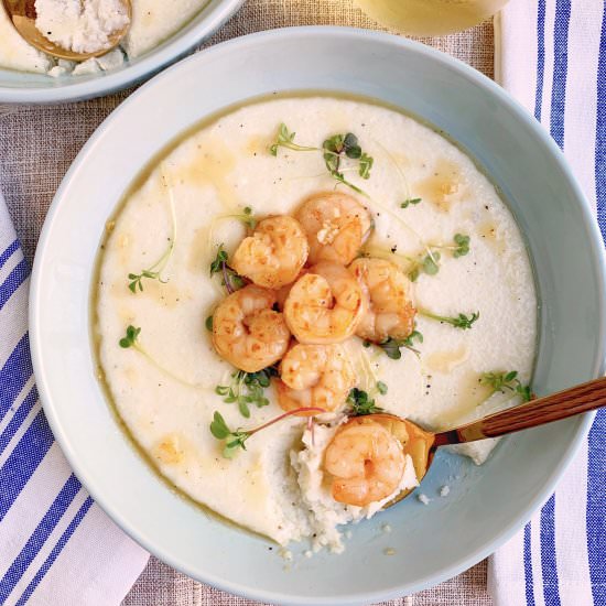 Garlic Honey Butter Shrimp & Grits
