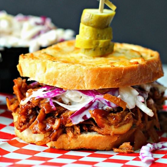 Slow Cooker BBQ Pulled Chicken