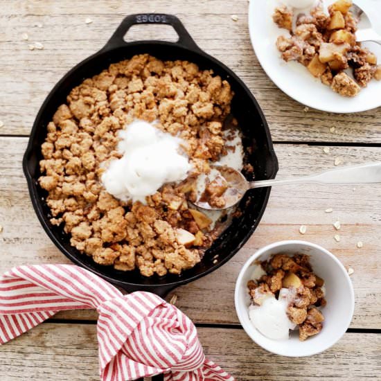 Bourbon Apple Skillet Crisp
