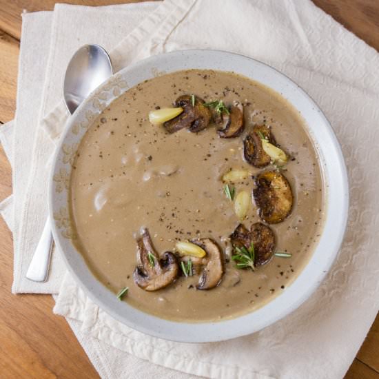 Roasted Garlic Mushroom Soup