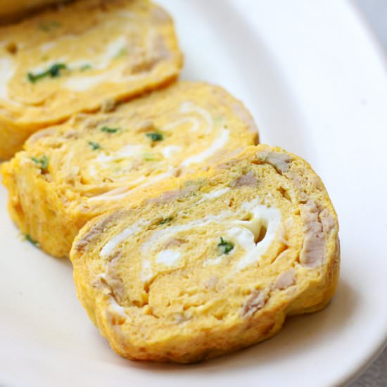 Japanese Tamagoyaki (tuna&scallion)