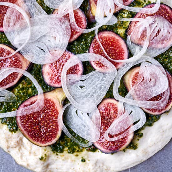 Fig, Pesto, & Arugula Pizza