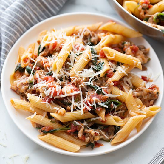 Tomato and Spinach Pasta Toss