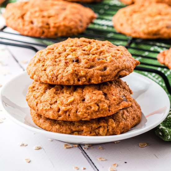 Chery Pumpkin Oatmeal Cookies