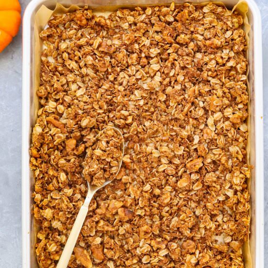 Homemade Granola With Pumpkin Spice