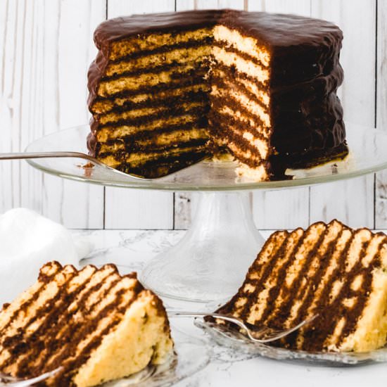 Smith Island Cake