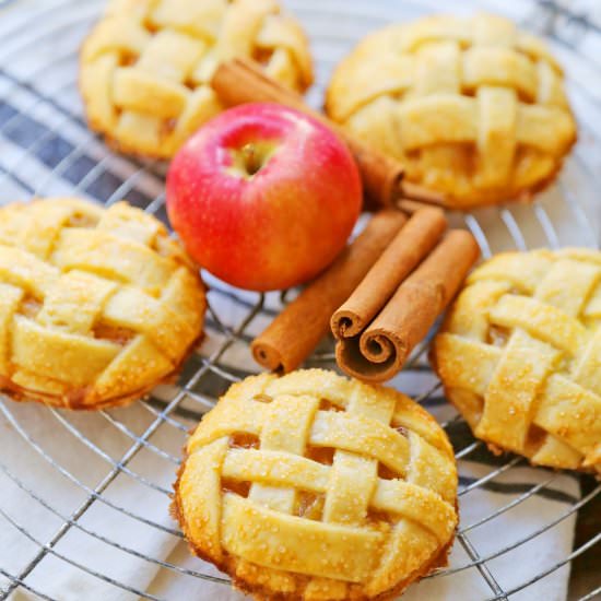 4-Ingredient Apple Pie Cookies