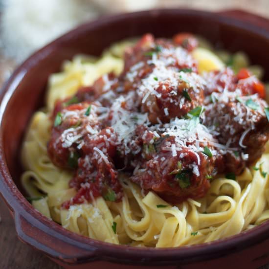 meatballs in tomato sauce