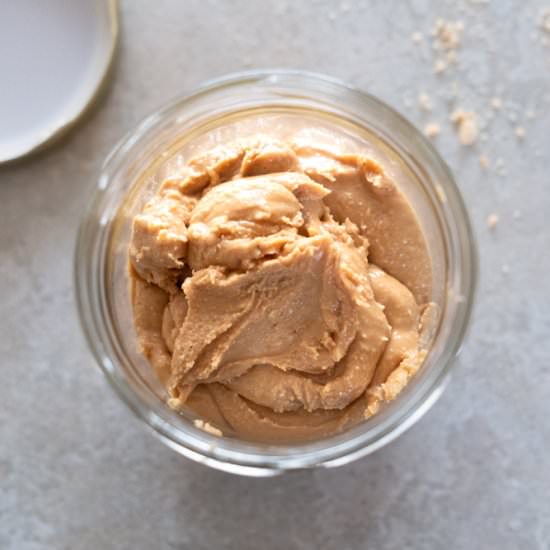 Homemade Peanut Butter