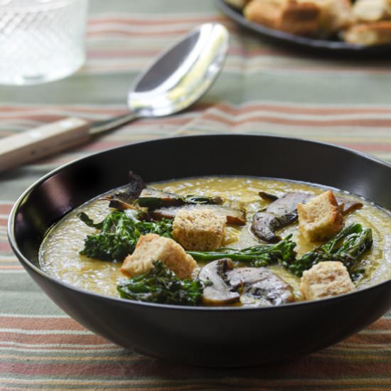Vegetable soup with mushrooms