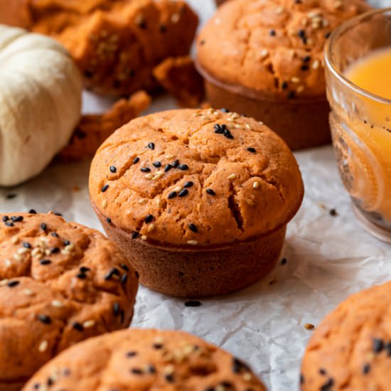 Thai Tea Mochi Muffins