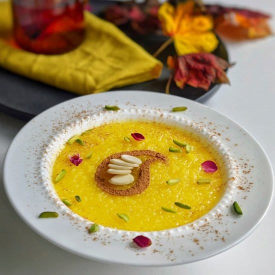 Saffron and rose rice pudding