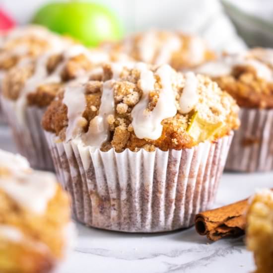Apple Crumb Muffins