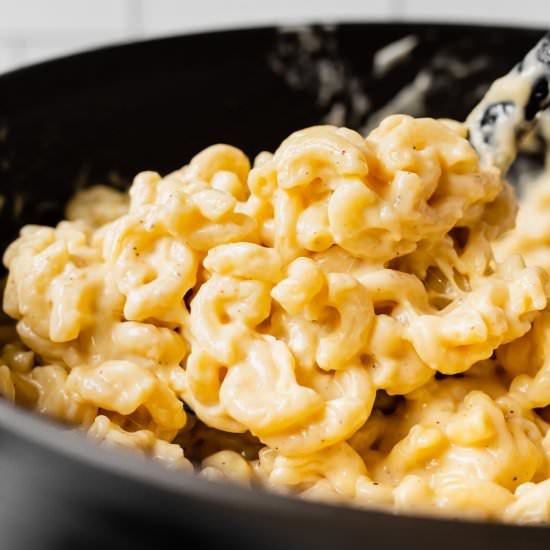 Creamy Three Cheese Mac and Cheese