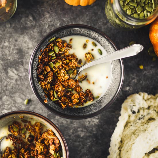 Pumpkin Spice Granola (Vegan+GF)