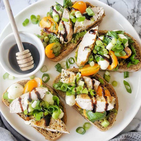Grilled Chicken Bruschetta