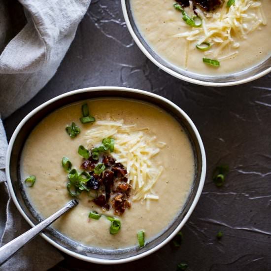 Instant Pot Cauliflower Soup