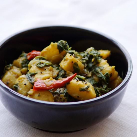Saag Aloo (Potato Spinach Curry)