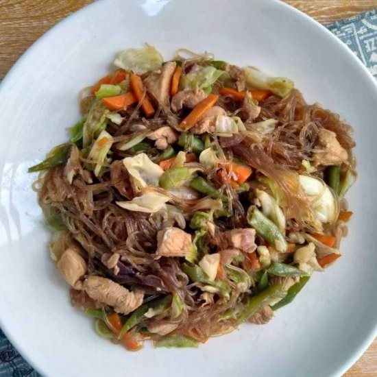 Pancit Sotanghon Guisado