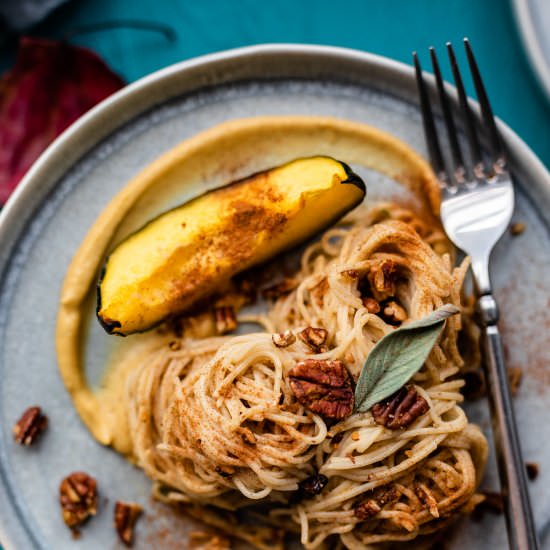 Roasted Acorn Squash Sauce &Noodles