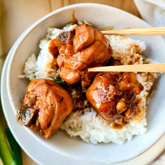 Soy sauce chicken