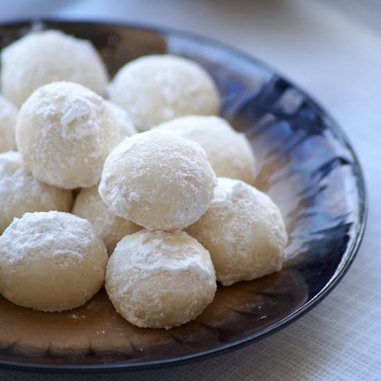 Classic Snowball Cookies