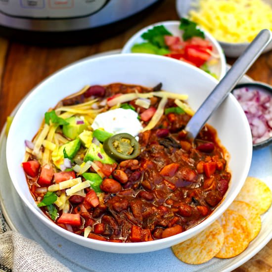 Instant Pot Mushroom Chili