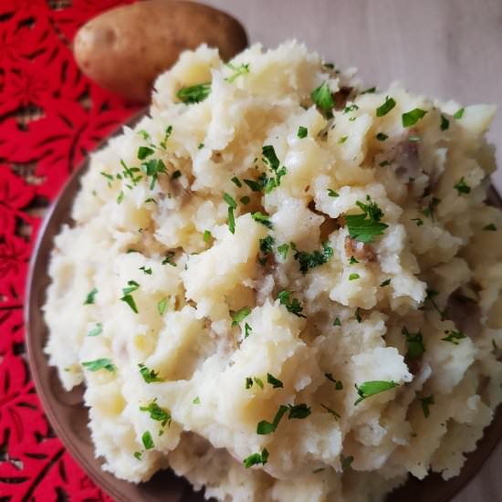 Instant Pot Garlic Mashed Potatoes