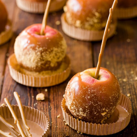 How to Make Caramel Apples