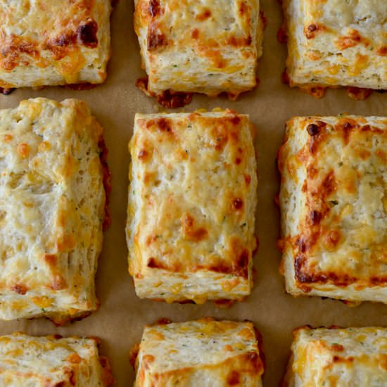 The Best Cheddar Biscuits