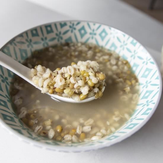 Mung Bean and Pearl Barley Soup