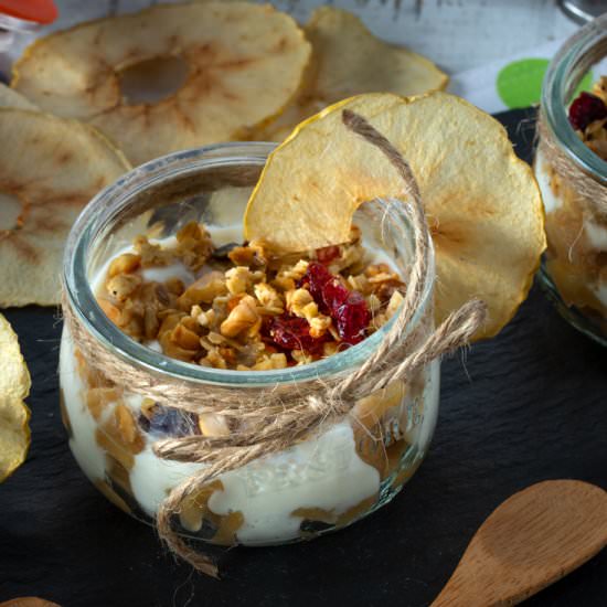 VASITOS DE MANZANA, YOGURT Y GRANOL