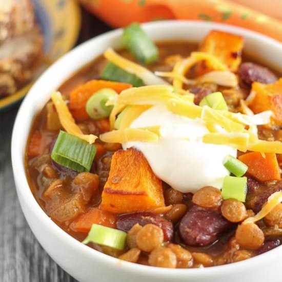 Vegetarian Lentil Chili with Squash