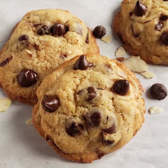 Amaretto Chocolate Chip Cookies