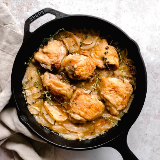 One-pan Chicken Thighs with Apples