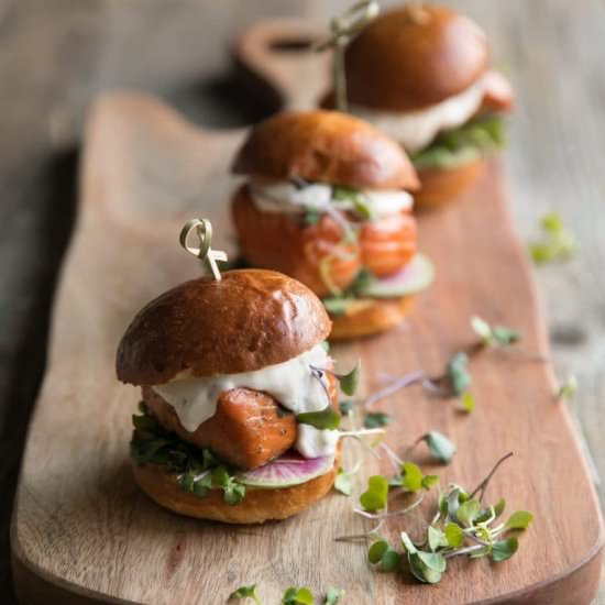 Grilled Salmon Burgers