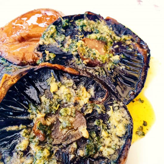 Garlic Butter Roasted Mushrooms