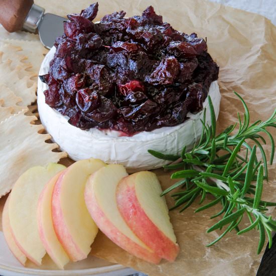 Brie with Red Wine Cranberry Sauce