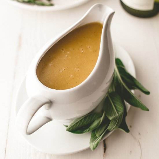Turkey Gravy with Wine and Sage