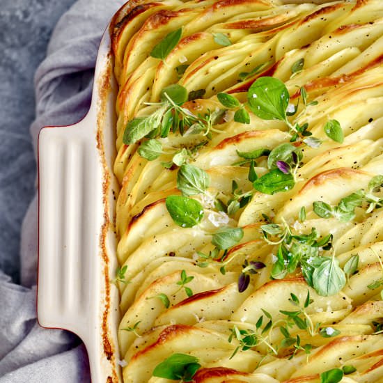 Crispy Leaf Potatoes